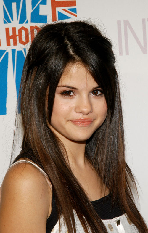 selena-gomez-vh1-7118-4